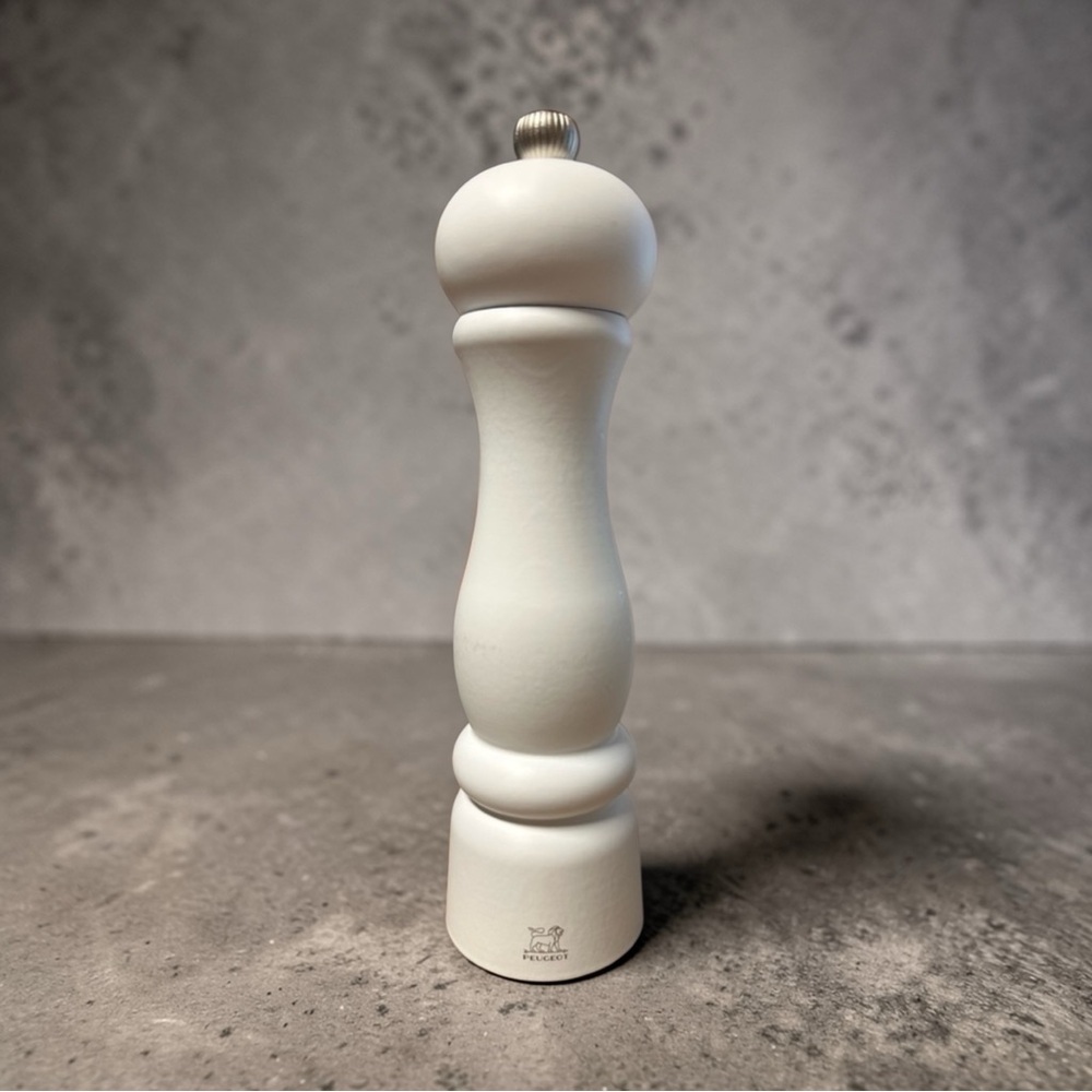 Peugeot Clermont Pepper Mill Wood -24cm